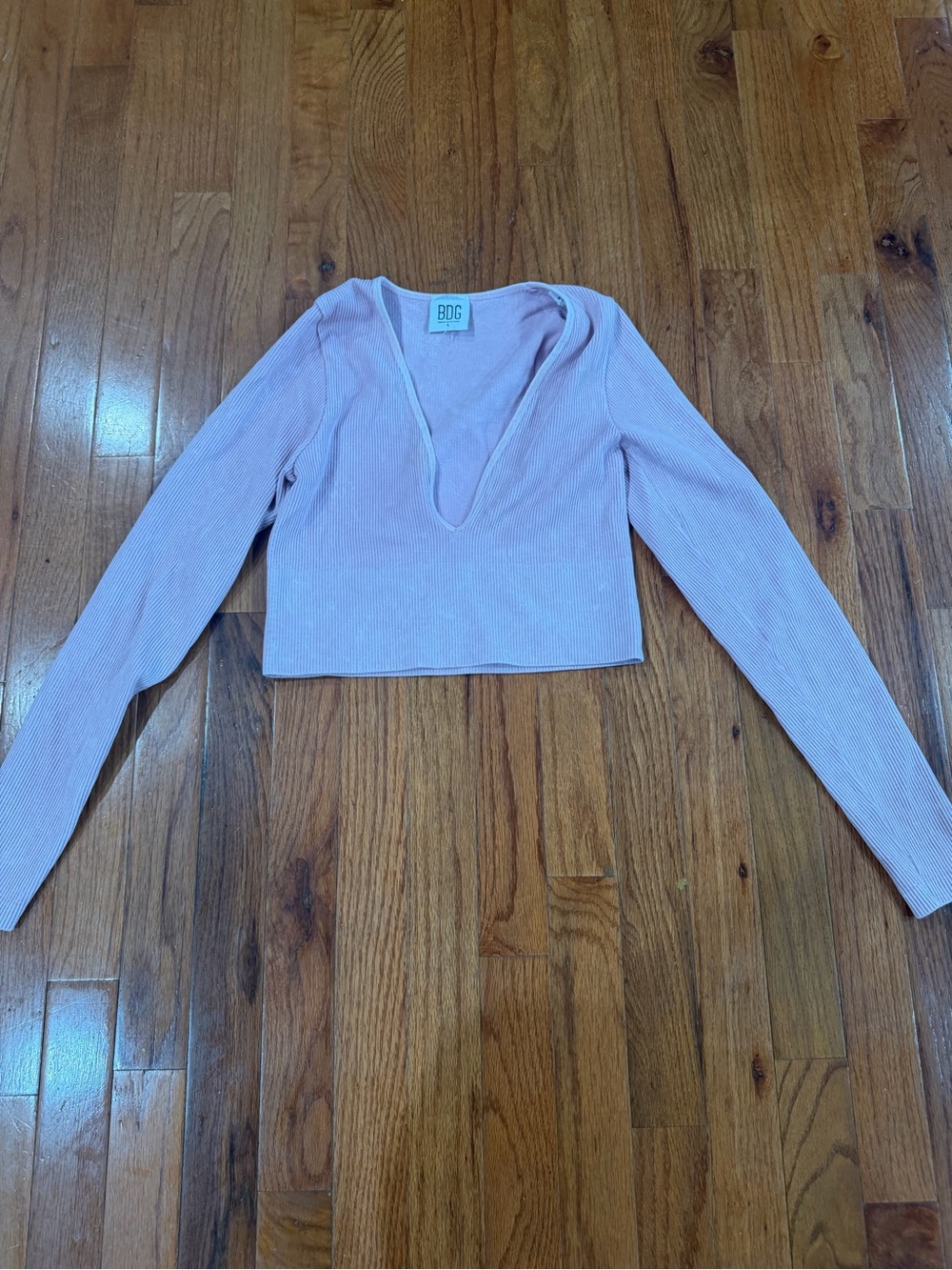 Urban Outfitters Lavender Ribbed V-Neck Long Sleeve Crop Top